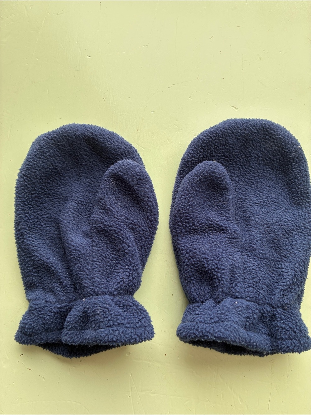 🍎5/$20 Old Navy Navy Blue Fleece Kids Mittens